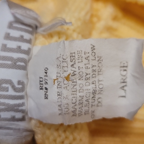 Alexis Reed sweater - Picture 6 of 6